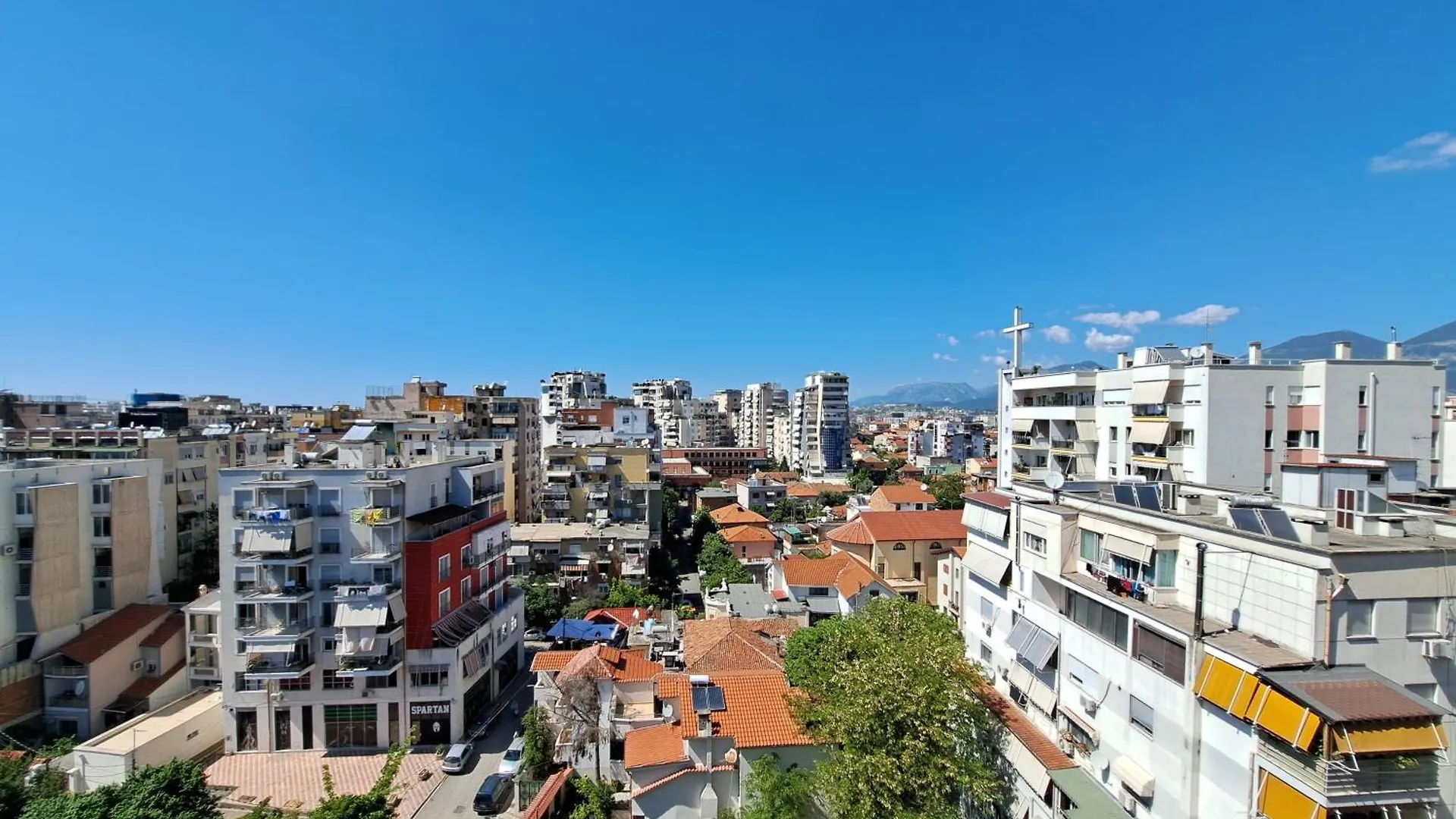 Pazari Luxury Central Apartment Tirana