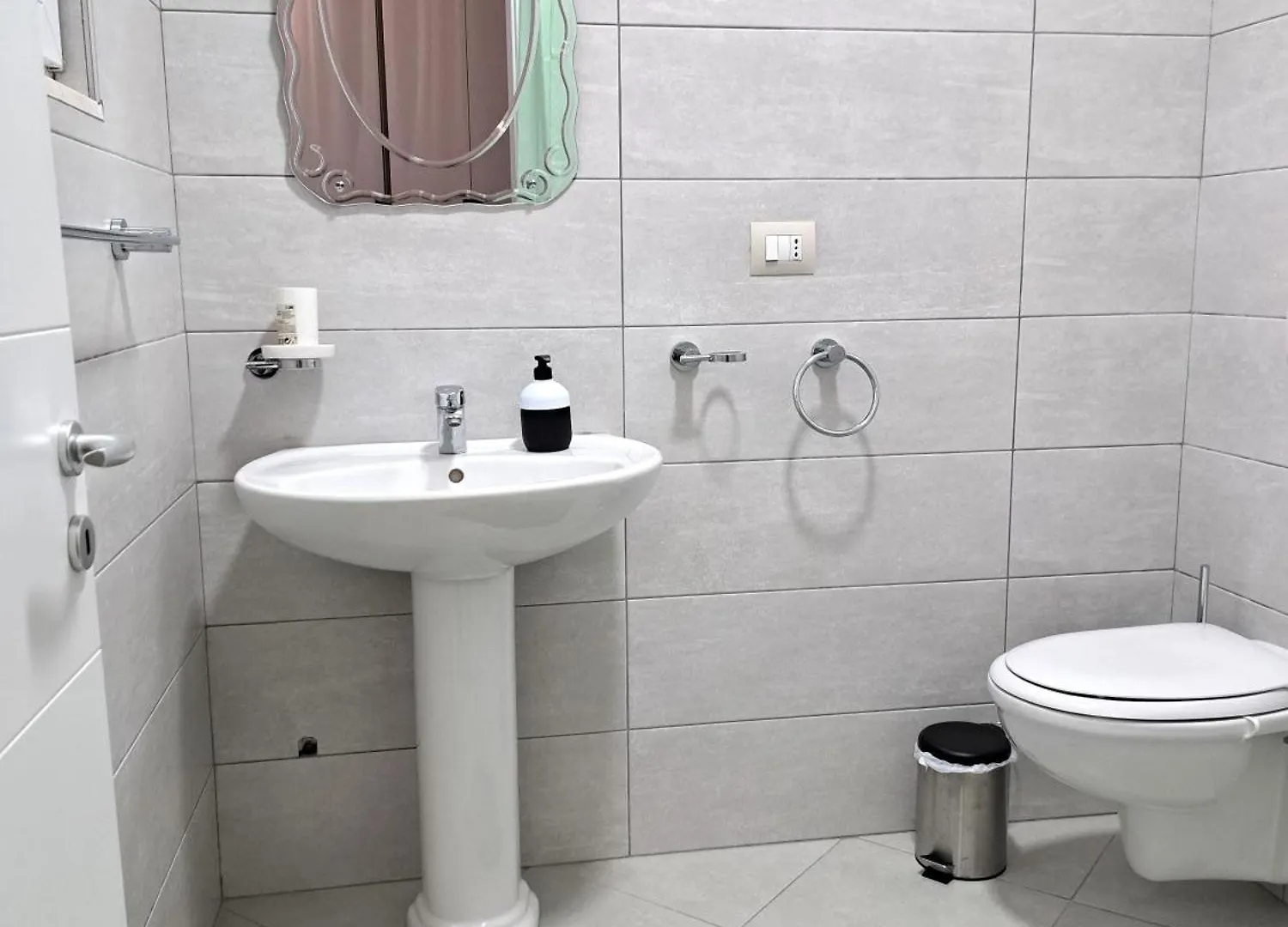 Pazari Luxury Central Apartment Tirana